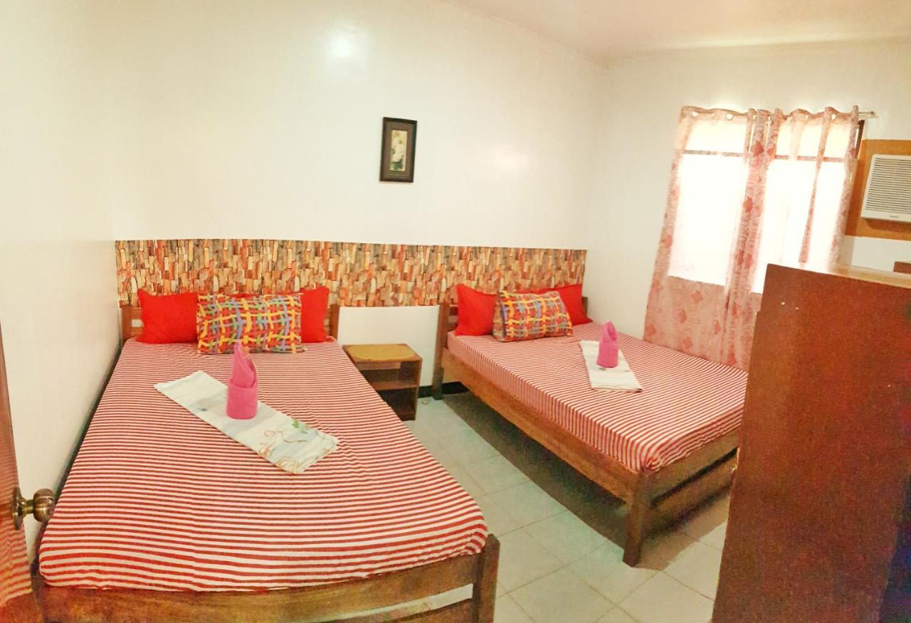 White Beach Guest House Puerto Galera Exterior photo