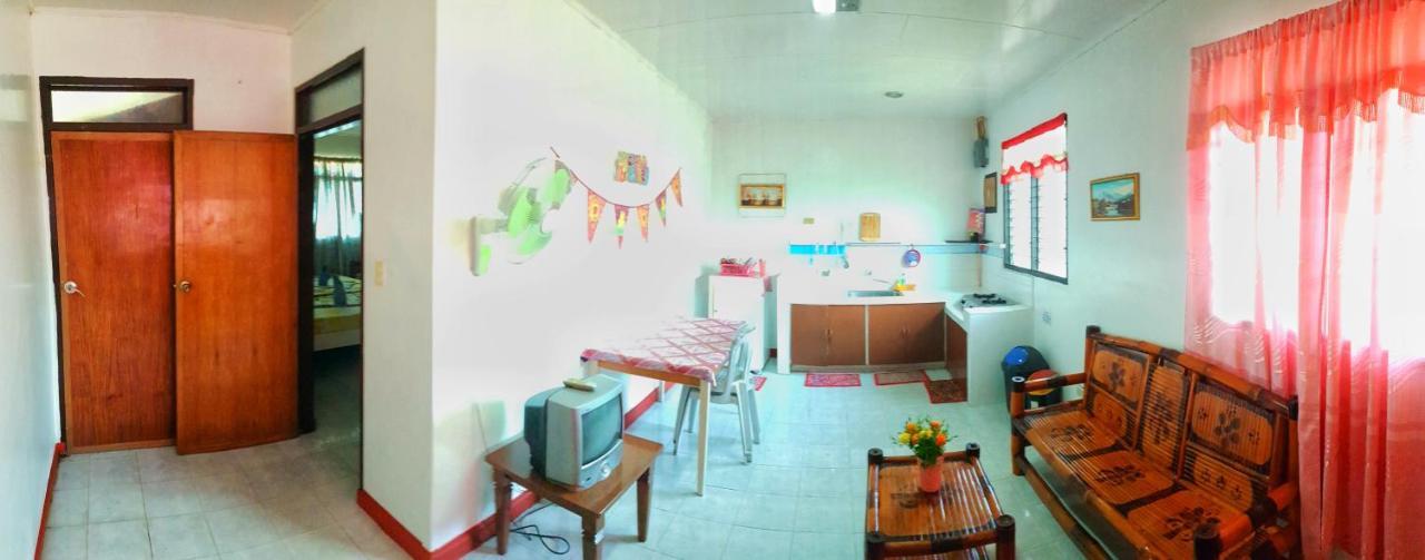 White Beach Guest House Puerto Galera Exterior photo
